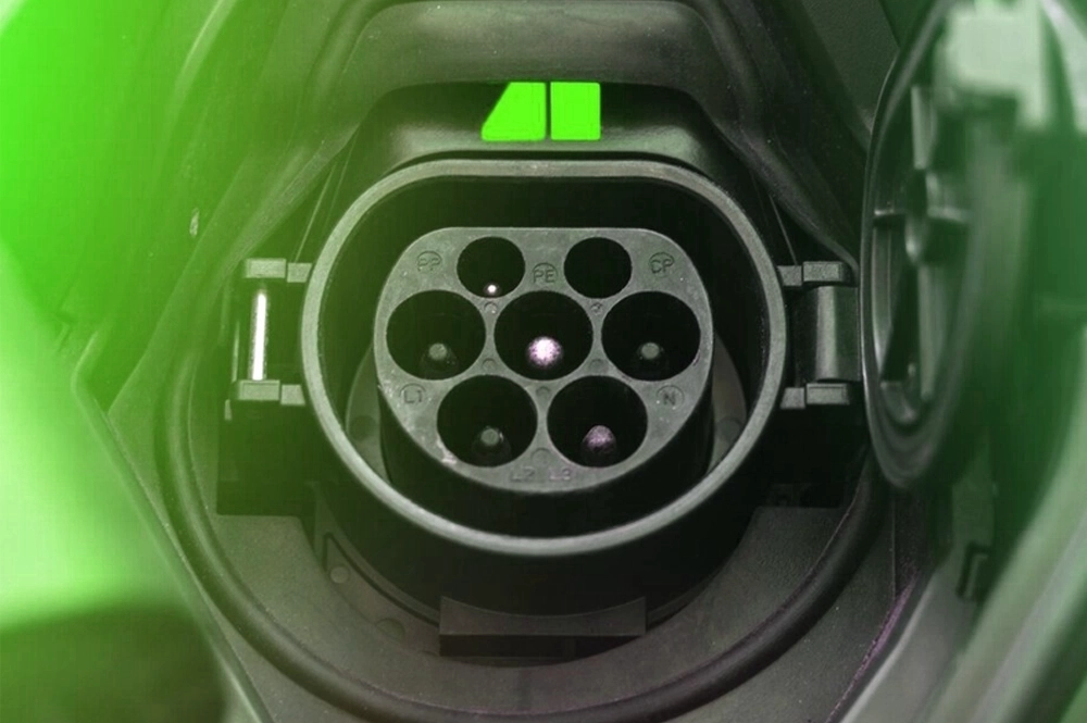 EVA2Z Quick Charge Port